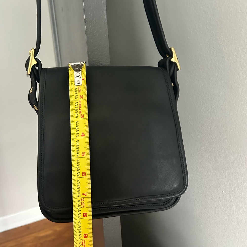 Black Coach Shoulder Bag - Picture 6 of 7